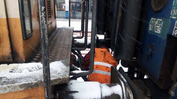 cfr calatori 35 de trenuri regio anulate din cauza viscolului