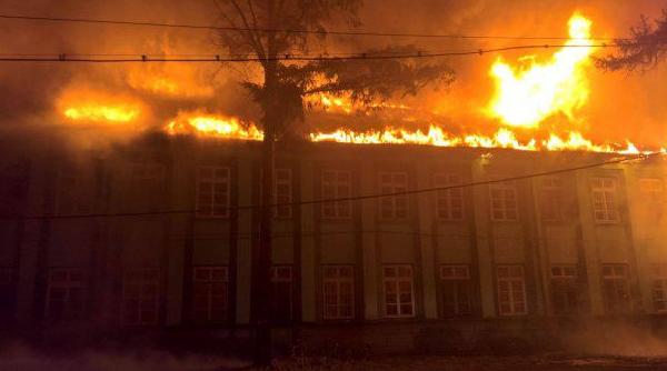 incendiu la psihiatrie spitalul mistuit de flacari