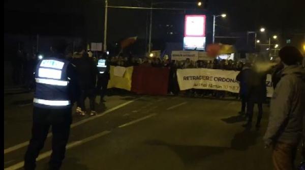 jandarm prezent la proteste impresionat de protestatari
