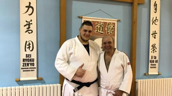 cozmin gu a cu fiul sau antrenament inainte de alegerile pentru federatia romana de judo