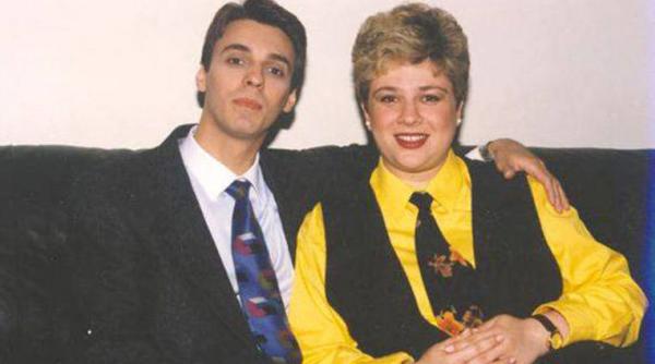 teo trandafir mircea badea manipulare facatura ordinara