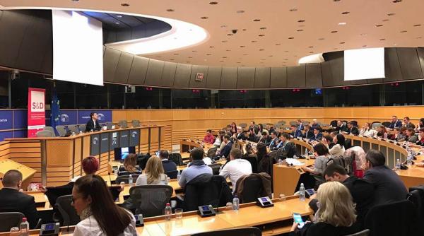 pes activists sector 4 dezbatere despre viitorul ue la bruxelles