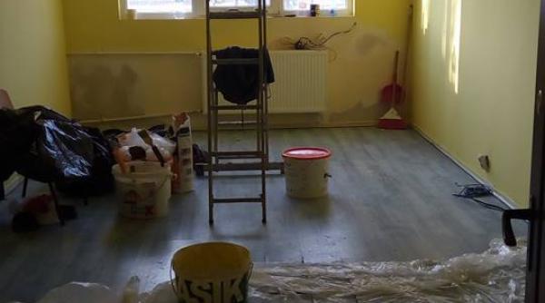 un tanar cere ajutor primi i in schimb un geniu prieten pe viata