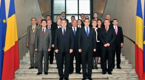 rovana plumb din nou ministru