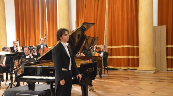 stagiunea de mar i seara de la viena la bucure ti