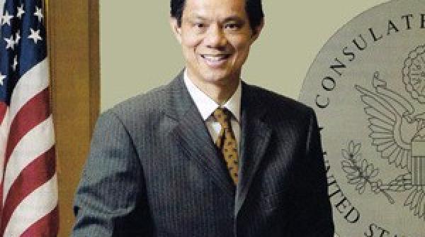 hoyt lee la discu ii cu presa deontoloaga participarea multina ionalelor la proteste ar fi ilegala