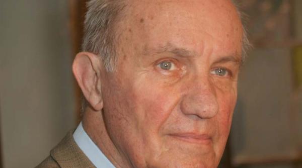 la multi ani sanatate si viata lunga dinu giurescu