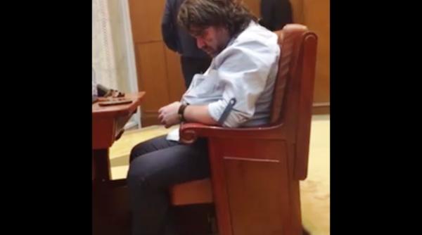 sanc iune pentru go iu dupa ce a dormit in parlament sper ca acest gest sa fie corect in eles