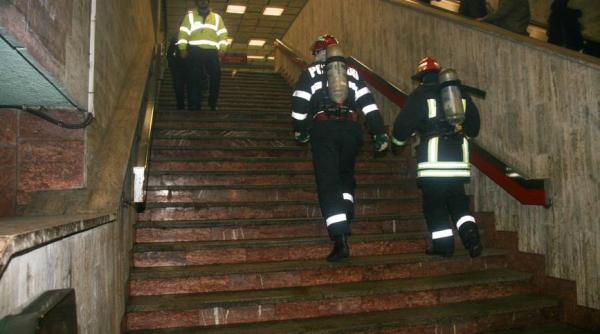 colet suspect la metrou sta ia evacuata