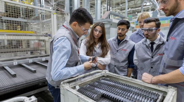 federal mogul motorparts oportunita i profesionale prin programul european de recrutare pentru absolven ii 2017