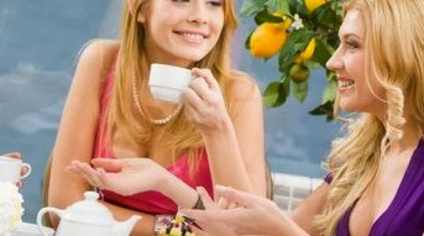 bancul zilei doua tinere la o discu ie despre barba i