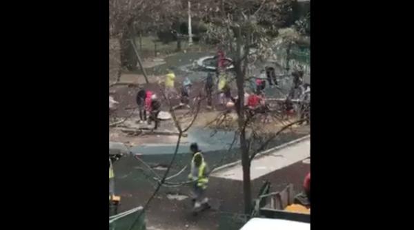 protest imagini uluitoare copii care striga demisia in sectorul 3