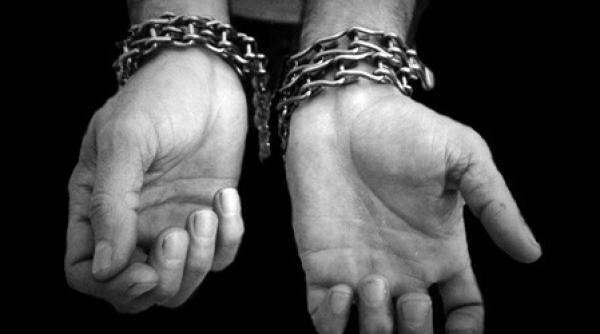 doi transsexuali au fost tortura i pana la moarte