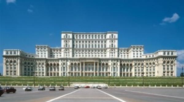 casa poporului de ce au fost oprite vizitele turistilor