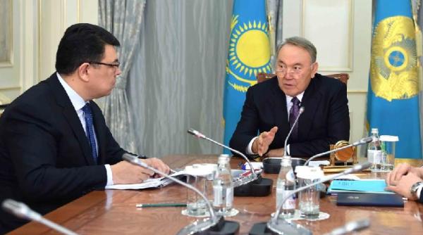 kazahstanul reduce atribu iile pre edintelui