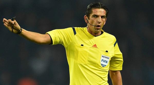 arbitrul turc de la barcelona psg luat la ochi de uefa