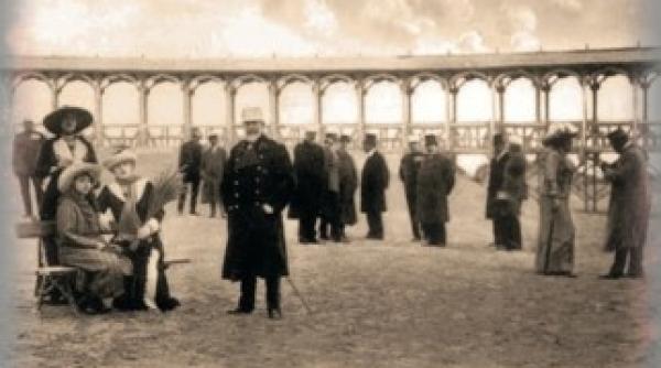 parlamentul romaniei vot pentru ransformarea romaniei in regat aniversare