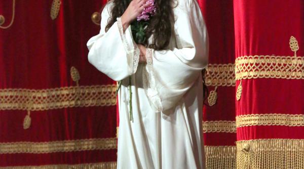 14 minute de aplauze frenetice pentru anna netrebko in la traviata