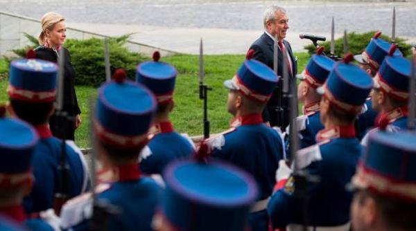 tariceanu mesaj laudativ la adresa poli iei romane