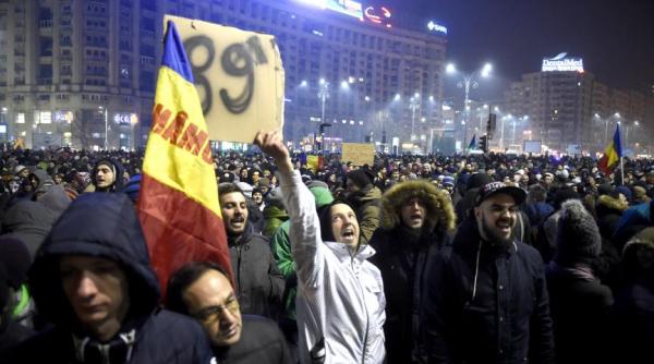 proteste pia a victoriei impotriva cre terilor salariale reac ii vehemente este incredibil unic in lume