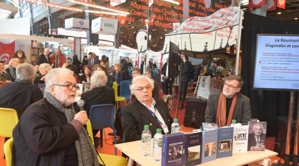 e frumos standul romaniei la livre paris
