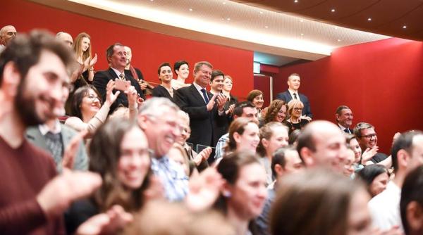 iohannis fascinat voi ramane un admirator i un sus inator