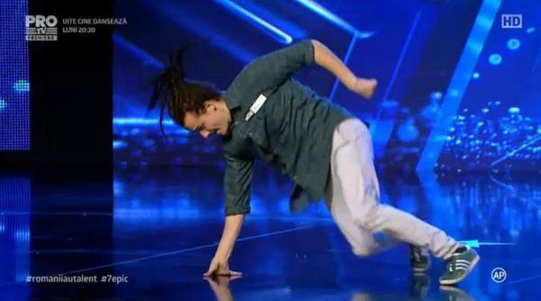 romanii au talent 2017 mihai calcavura a vrut sa spuna o poezie