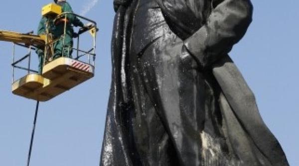 inhumare lenin biserica ortodoxa rusa atac dur