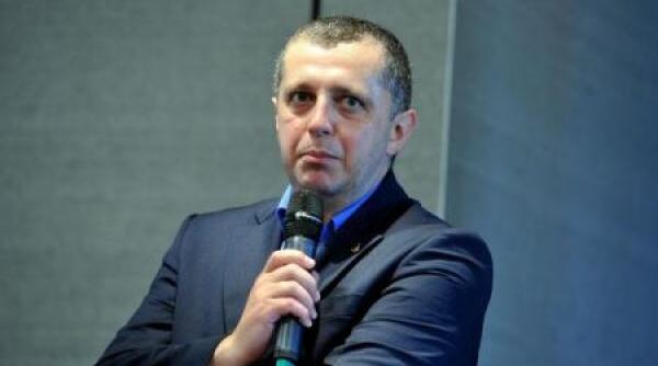 prefectul capitalei eliberat din func ie