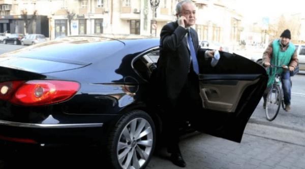 indicatoare multilingve in cluj emil boc se supune deciziei instan ei