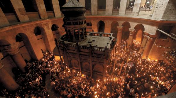 lumina sfanta de la ierusalim ajunge in romania