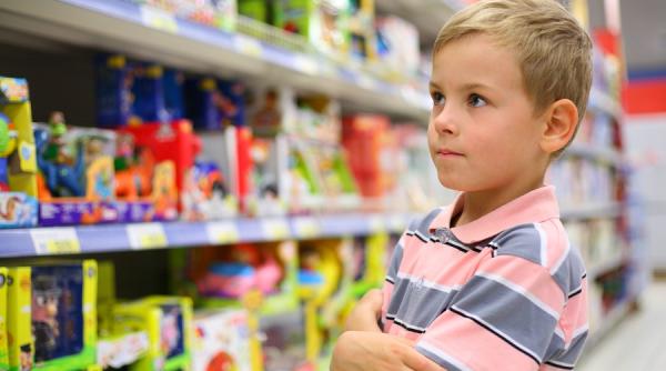 pia a de jucarii din romania ce se cumpara