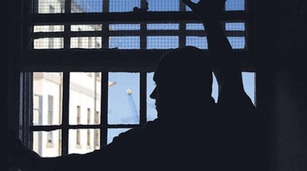 sute de de inu i permisiune de iesire din penitenciar in perioada sarbatorilor pascale