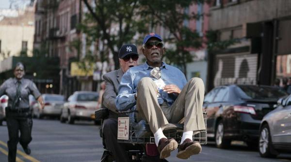 comedie amuzanta cu un ritm alert jaf cu stil ii aduce impreuna pe morgan freeman michael caine si alan arkin