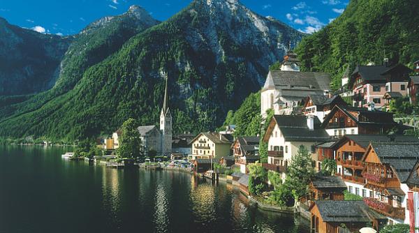 cel mai frumos sat din europa