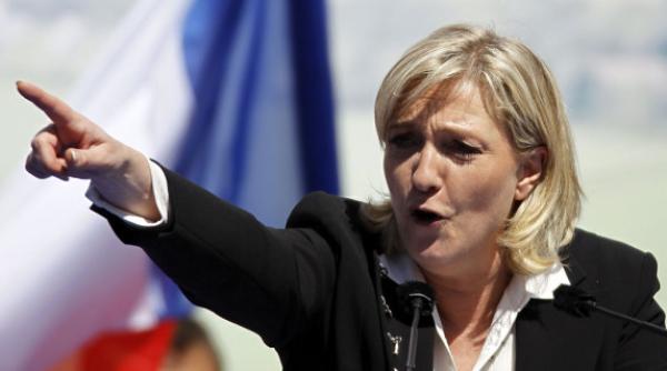 marine le pen ma retrag de la conducerea frontului na ional