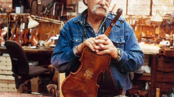 violins of hope o expozi ie eveniment la muzeul na ional de arta al romaniei