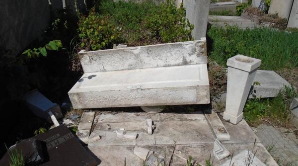 raluca turcan virulenta fa a de distrugerile din cimitirul evreiesc