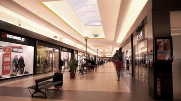 1 mai programul bancilor mall urilor i supermarketurilor