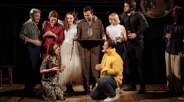 pescaru ul in premiera la teatrul odeon