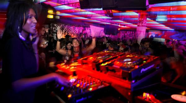 amenzi usturatoare pentru cluburi i localuri in vacan a de 1 mai