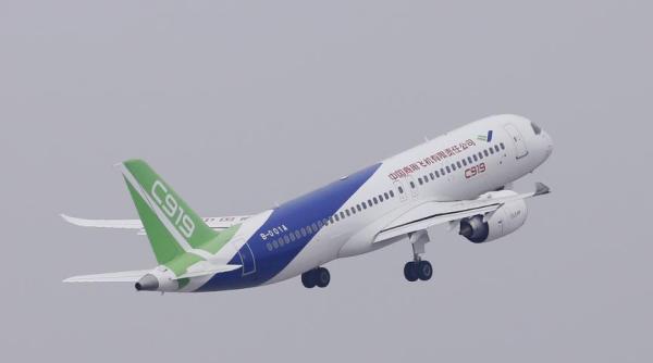 c919 avionul chinez care vrea sa concureze cu airbus i boeing