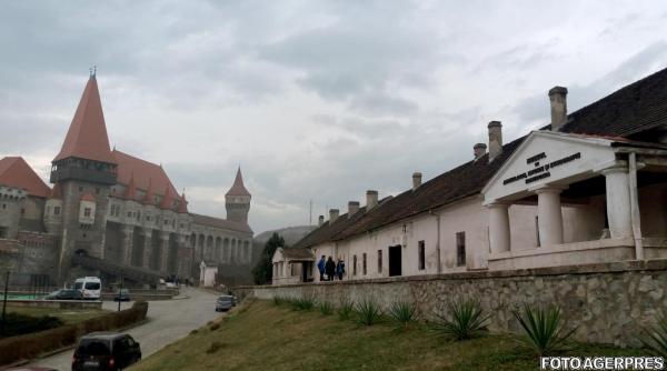 jaf castelul corvinilor ho ul a fost capturat de poli i ti intr un spital