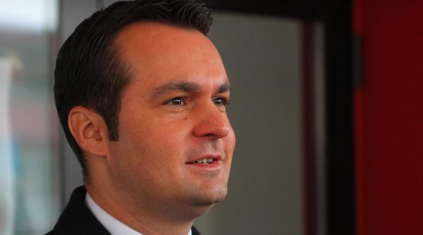 catalin chereche poate sa i i exercite func ia de primar la baia mare