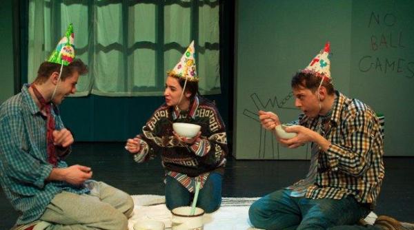 festivalul international de teatru nou un micron de romanie