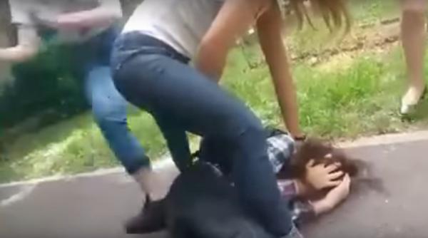 reac ie oc a tatalui uneia dintre batau ele de la oradea video