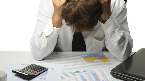 analiza keysfin care sunt firmele prinse in blocajul financiar te informezi cand emiti o factura