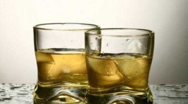 alcoolul va fi interzis pentru persoanele sub 21 de ani