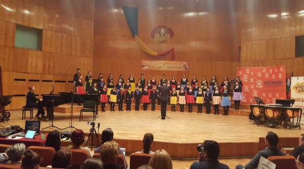 corul de copii radio in turneu la festivalul coral interna ional vox mundi