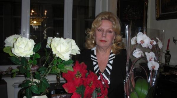 tudora andru mehedin i premiata la gala uniunii scriitorilor din romania